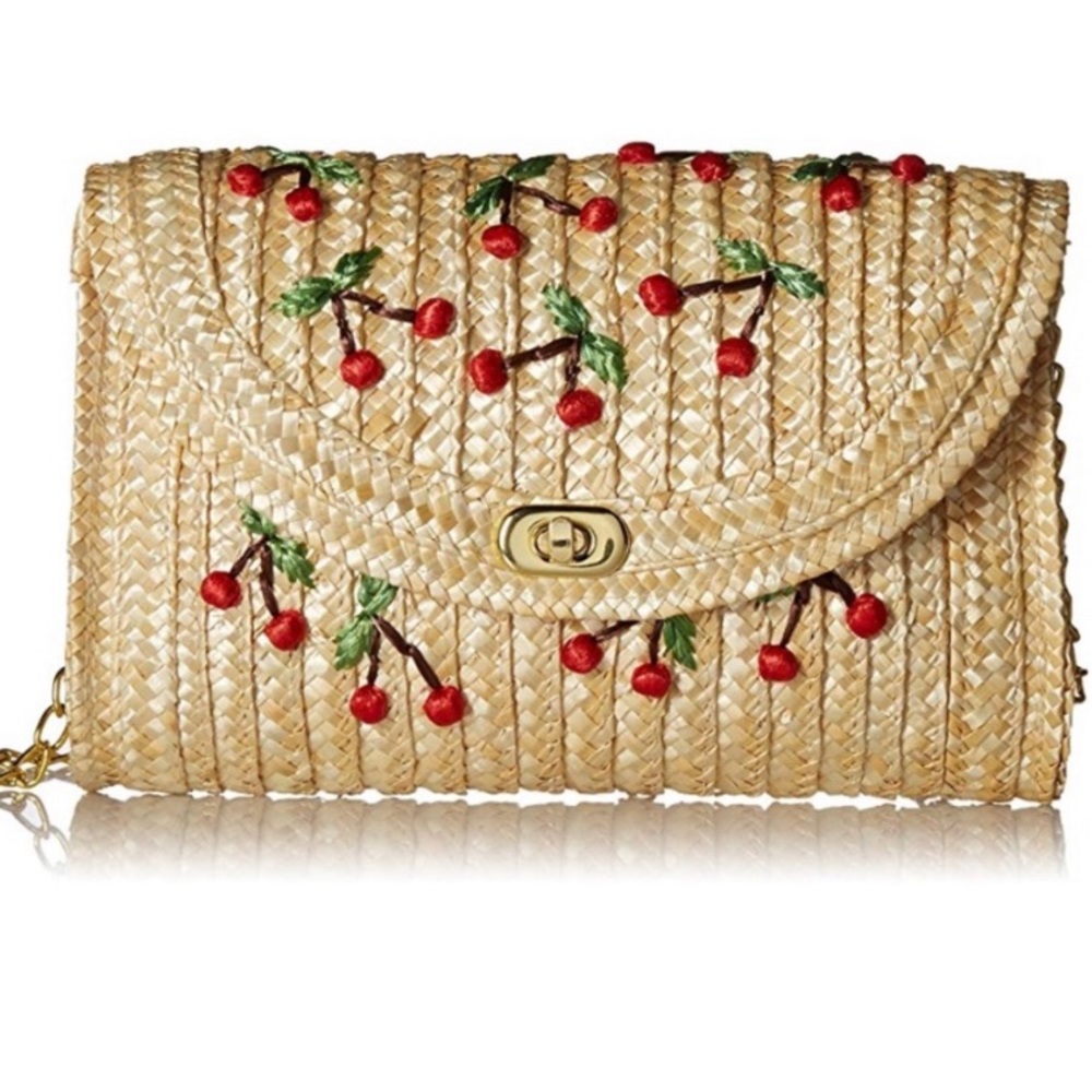 Straw cherry 🍒 purse
